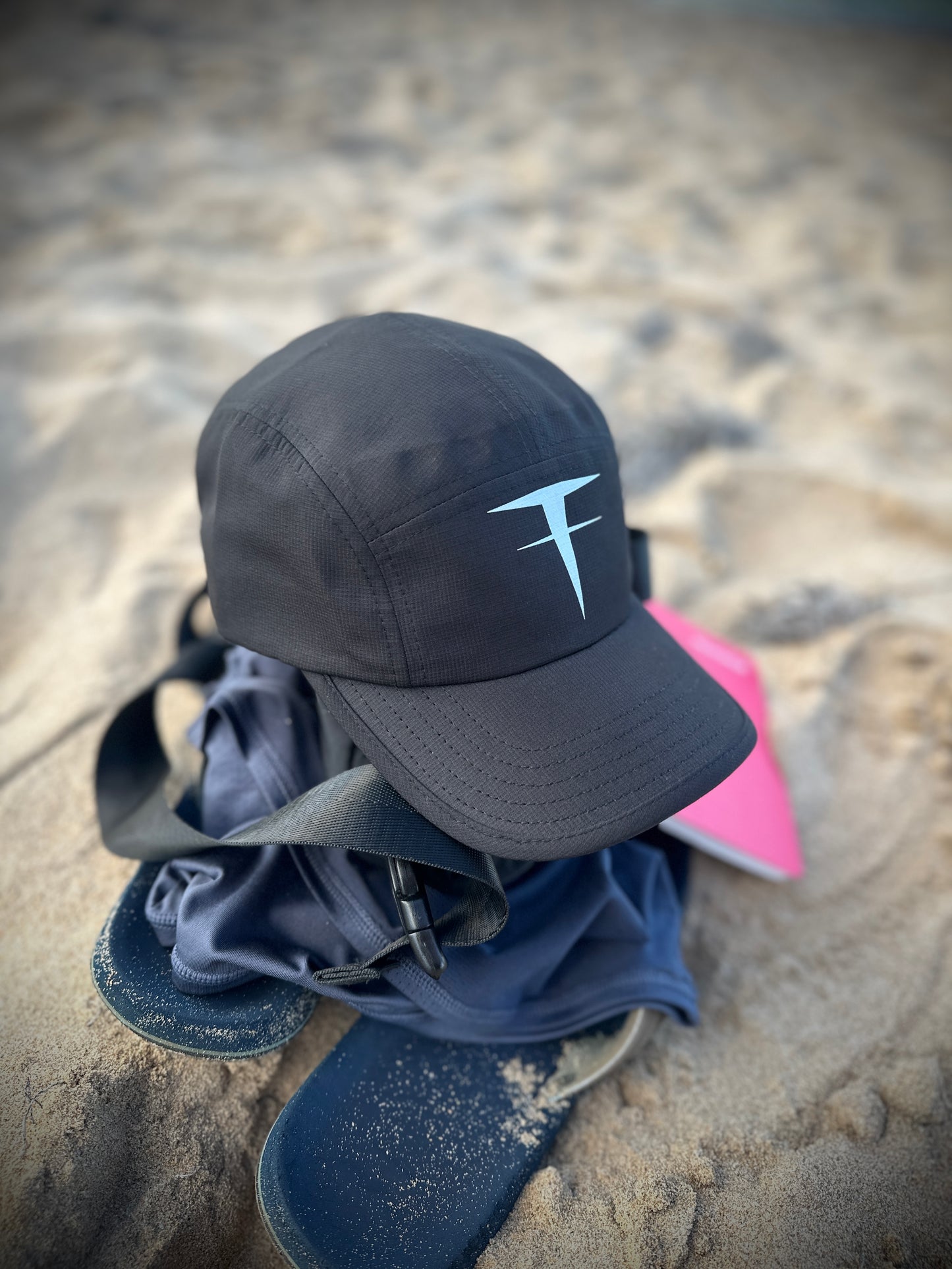 Fit Focus Pearl Performance Cap™ – Elevate Every Moment Under the Sun 🌞